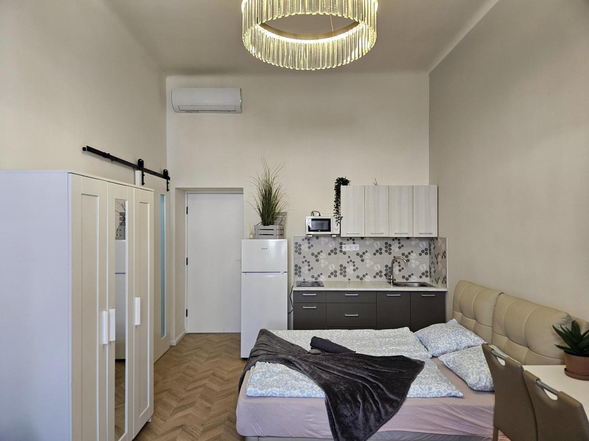 Whale Urban Apartments — Photos 3